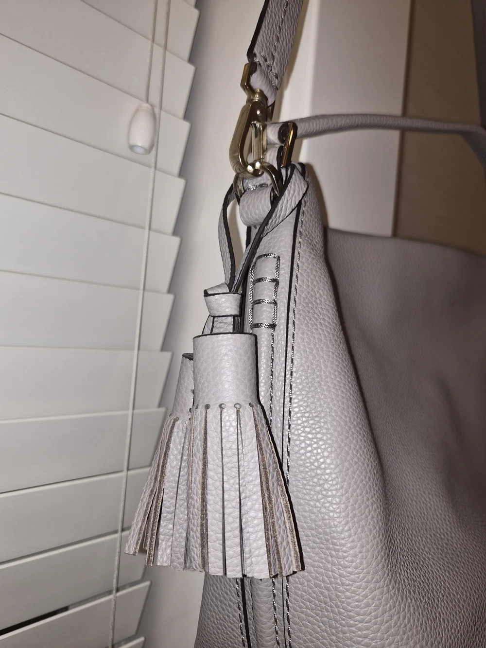 Kate Spade Pebbled Leather Shoulder Bag in Gray